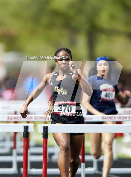 Thumbnail 3 in Lewis James Invitational (100 Meter Hurdles) photogallery.