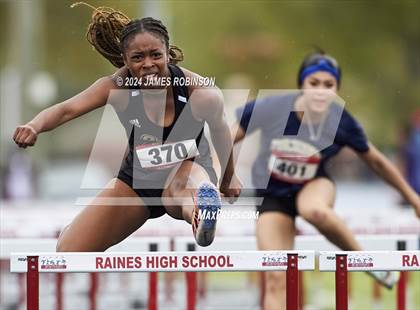 Thumbnail 1 in Lewis James Invitational (100 Meter Hurdles) photogallery.