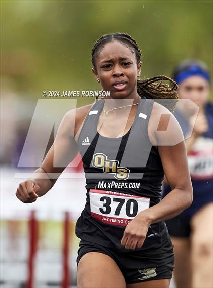 Thumbnail 2 in Lewis James Invitational (100 Meter Hurdles) photogallery.