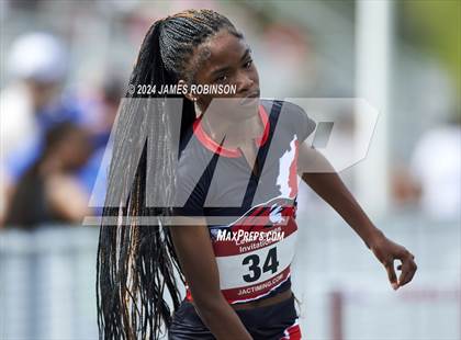 Thumbnail 2 in Lewis James Invitational (100 Meter Hurdles) photogallery.