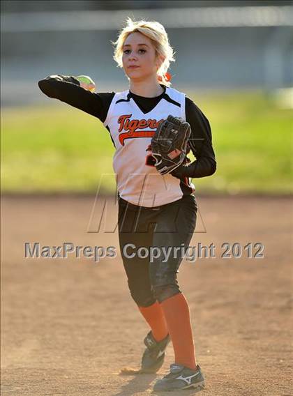 Thumbnail 2 in Chaffey @ Diamond Ranch photogallery.