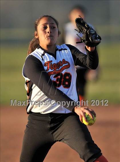 Thumbnail 2 in Chaffey @ Diamond Ranch photogallery.