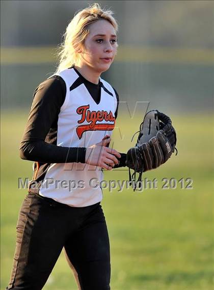 Thumbnail 3 in Chaffey @ Diamond Ranch photogallery.