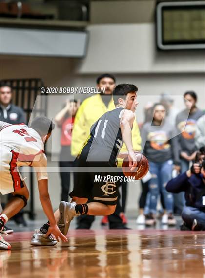 Thumbnail 2 in Fresno Christian vs. Fowler (CIF Central Section Championship) photogallery.