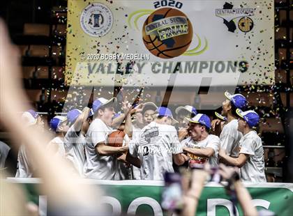 Thumbnail 1 in Fresno Christian vs. Fowler (CIF Central Section Championship) photogallery.