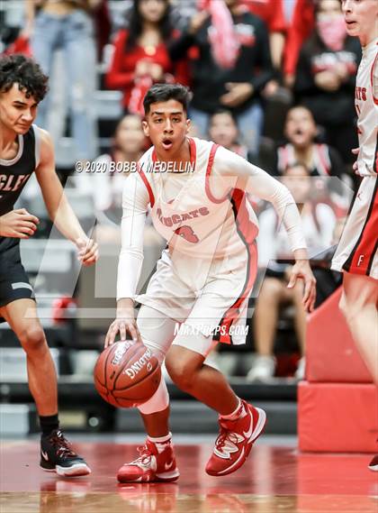 Thumbnail 2 in Fresno Christian vs. Fowler (CIF Central Section Championship) photogallery.