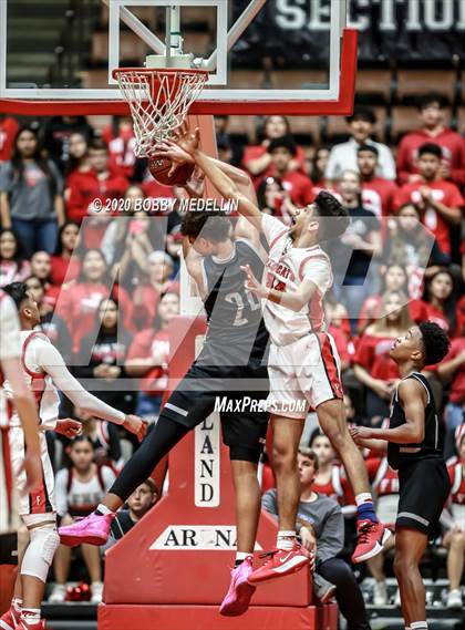 Thumbnail 3 in Fresno Christian vs. Fowler (CIF Central Section Championship) photogallery.