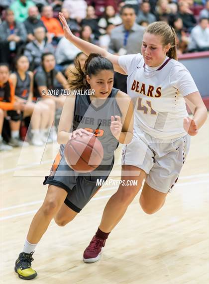Thumbnail 3 in Silver Creek vs. Menlo-Atherton (CIF CCS D1 Final) photogallery.