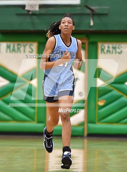 Thumbnail 2 in Centennial vs. Mission Hills (St. Mary's Stockton MLK Showcase) photogallery.