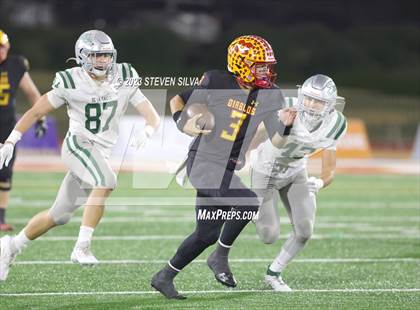 Thumbnail 2 in De La Salle vs. Mission Viejo (CIF Division 1-AA State Final) photogallery.