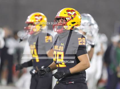 Thumbnail 2 in De La Salle vs. Mission Viejo (CIF Division 1-AA State Final) photogallery.