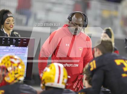 Thumbnail 1 in De La Salle vs. Mission Viejo (CIF Division 1-AA State Final) photogallery.