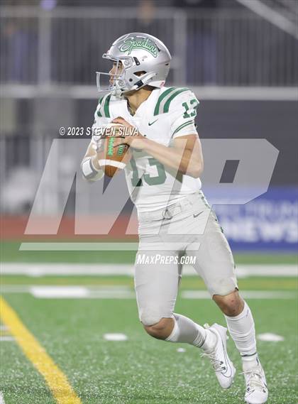 Thumbnail 3 in De La Salle vs. Mission Viejo (CIF Division 1-AA State Final) photogallery.