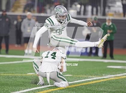 Thumbnail 1 in De La Salle vs. Mission Viejo (CIF Division 1-AA State Final) photogallery.