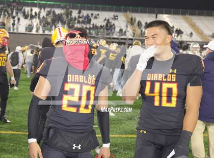 Thumbnail 3 in De La Salle vs. Mission Viejo (CIF Division 1-AA State Final) photogallery.