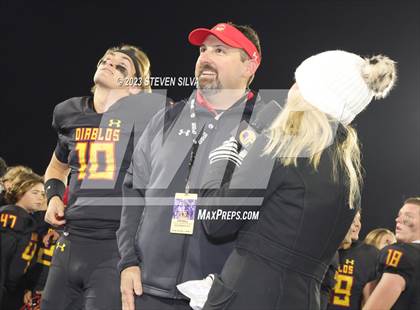 Thumbnail 3 in De La Salle vs. Mission Viejo (CIF Division 1-AA State Final) photogallery.