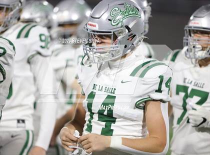 Thumbnail 1 in De La Salle vs. Mission Viejo (CIF Division 1-AA State Final) photogallery.