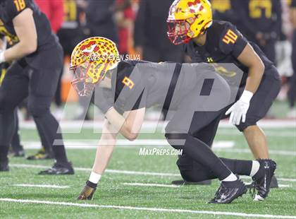 Thumbnail 2 in De La Salle vs. Mission Viejo (CIF Division 1-AA State Final) photogallery.