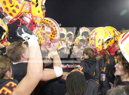 Thumbnail 1 in De La Salle vs. Mission Viejo (CIF Division 1-AA State Final) photogallery.