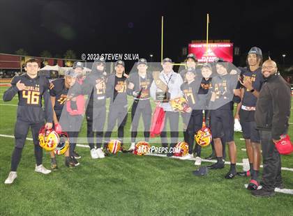 Thumbnail 1 in De La Salle vs. Mission Viejo (CIF Division 1-AA State Final) photogallery.