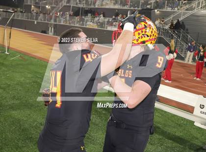 Thumbnail 3 in De La Salle vs. Mission Viejo (CIF Division 1-AA State Final) photogallery.