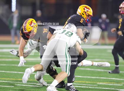 Thumbnail 1 in De La Salle vs. Mission Viejo (CIF Division 1-AA State Final) photogallery.