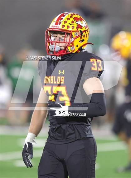 Thumbnail 1 in De La Salle vs. Mission Viejo (CIF Division 1-AA State Final) photogallery.