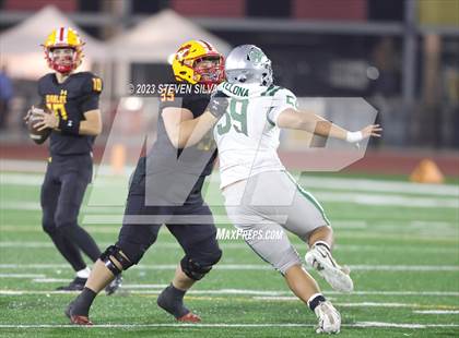 Thumbnail 1 in De La Salle vs. Mission Viejo (CIF Division 1-AA State Final) photogallery.