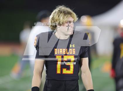 Thumbnail 1 in De La Salle vs. Mission Viejo (CIF Division 1-AA State Final) photogallery.