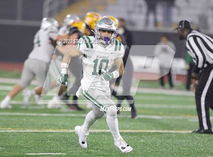 Thumbnail 1 in De La Salle vs. Mission Viejo (CIF Division 1-AA State Final) photogallery.