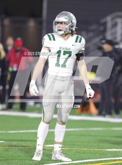 Thumbnail 3 in De La Salle vs. Mission Viejo (CIF Division 1-AA State Final) photogallery.