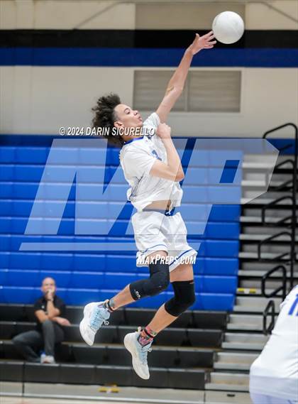 Thumbnail 2 in Desert Vista vs Chandler (AIA 6A Round 1 Playoff) photogallery.
