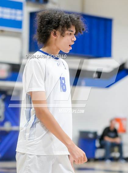 Thumbnail 3 in Desert Vista vs Chandler (AIA 6A Round 1 Playoff) photogallery.