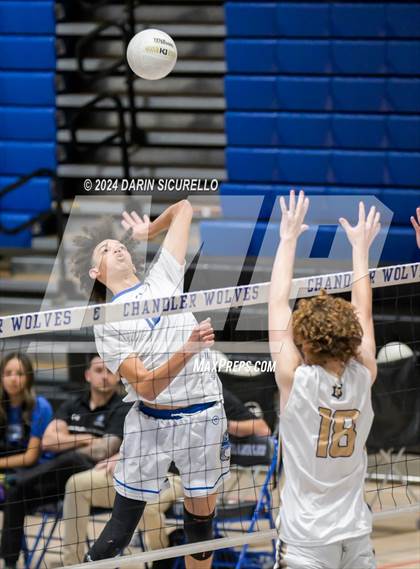 Thumbnail 3 in Desert Vista vs Chandler (AIA 6A Round 1 Playoff) photogallery.