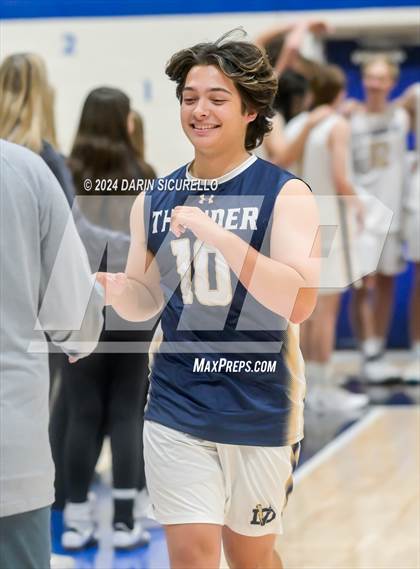 Thumbnail 2 in Desert Vista vs Chandler (AIA 6A Round 1 Playoff) photogallery.