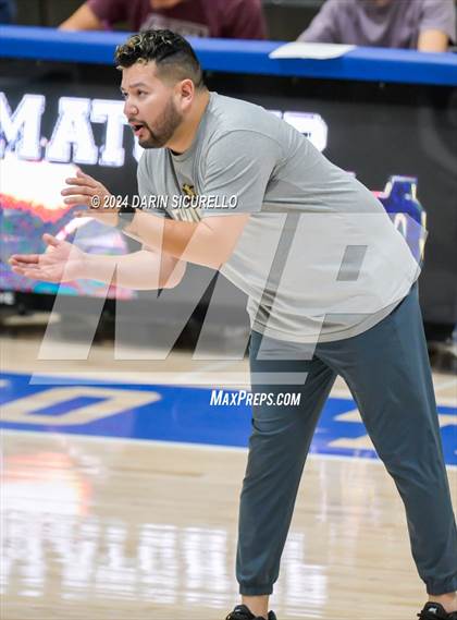 Thumbnail 3 in Desert Vista vs Chandler (AIA 6A Round 1 Playoff) photogallery.