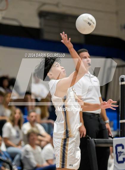 Thumbnail 2 in Desert Vista vs Chandler (AIA 6A Round 1 Playoff) photogallery.