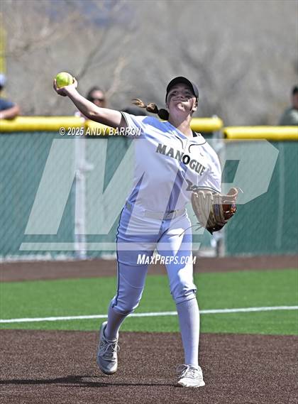 Thumbnail 2 in Spanish Springs @ Bishop Manogue photogallery.