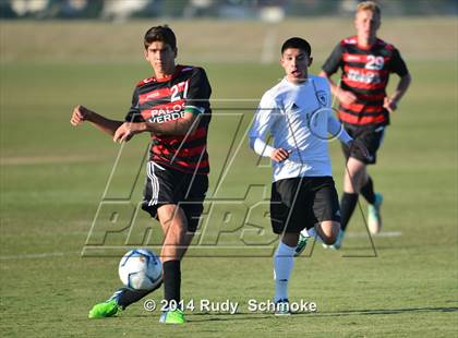 Thumbnail 2 in Paramount vs. Palos Verdes photogallery.