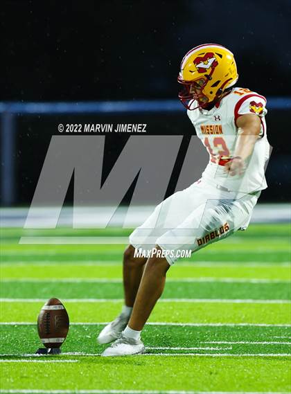 Thumbnail 1 in Sierra Canyon vs Mission Viejo photogallery.