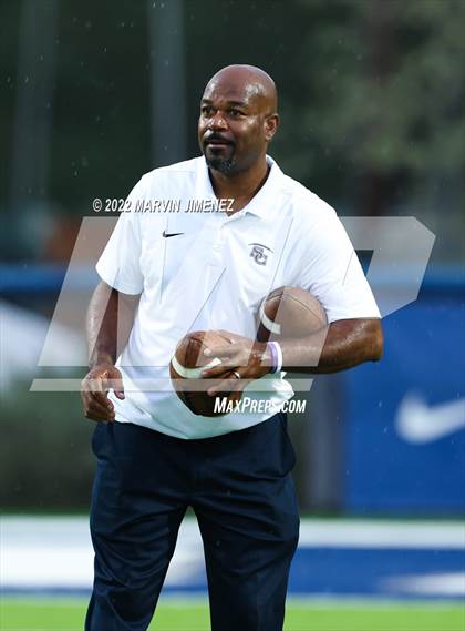 Thumbnail 2 in Sierra Canyon vs Mission Viejo photogallery.