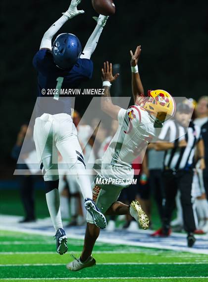 Thumbnail 1 in Sierra Canyon vs Mission Viejo photogallery.