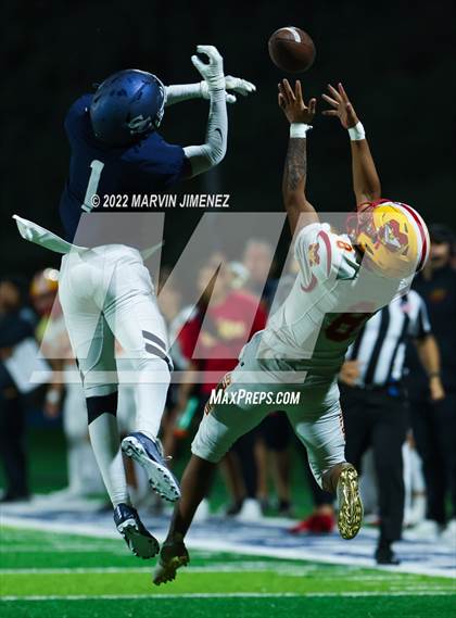 Thumbnail 2 in Sierra Canyon vs Mission Viejo photogallery.