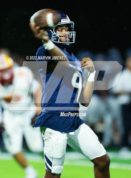 Thumbnail 2 in Sierra Canyon vs Mission Viejo photogallery.