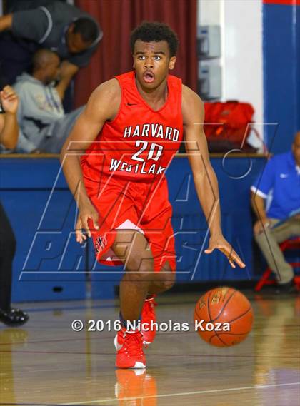 Thumbnail 3 in Harvard-Westlake vs. Serra (CIF SoCal Regional D4 Playoffs) photogallery.