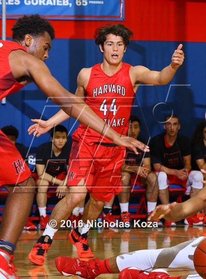 Thumbnail 1 in Harvard-Westlake vs. Serra (CIF SoCal Regional D4 Playoffs) photogallery.