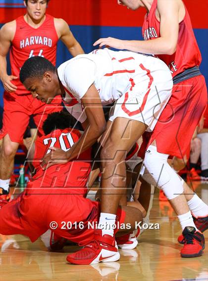 Thumbnail 2 in Harvard-Westlake vs. Serra (CIF SoCal Regional D4 Playoffs) photogallery.