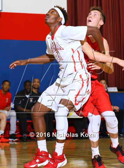 Thumbnail 3 in Harvard-Westlake vs. Serra (CIF SoCal Regional D4 Playoffs) photogallery.