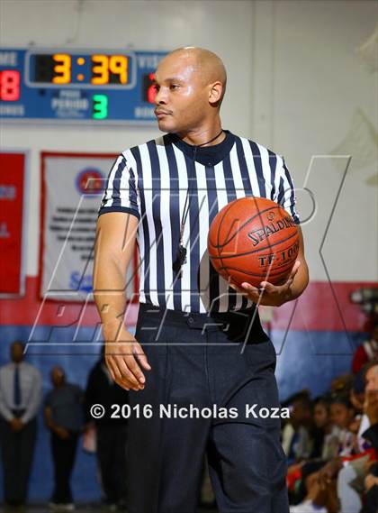 Thumbnail 1 in Harvard-Westlake vs. Serra (CIF SoCal Regional D4 Playoffs) photogallery.