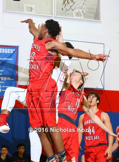 Thumbnail 3 in Harvard-Westlake vs. Serra (CIF SoCal Regional D4 Playoffs) photogallery.